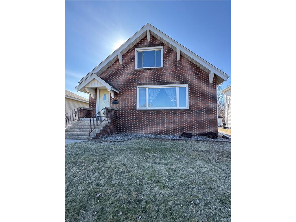 20 2nd Avenue SW Wells MN 56097 7048394 image1