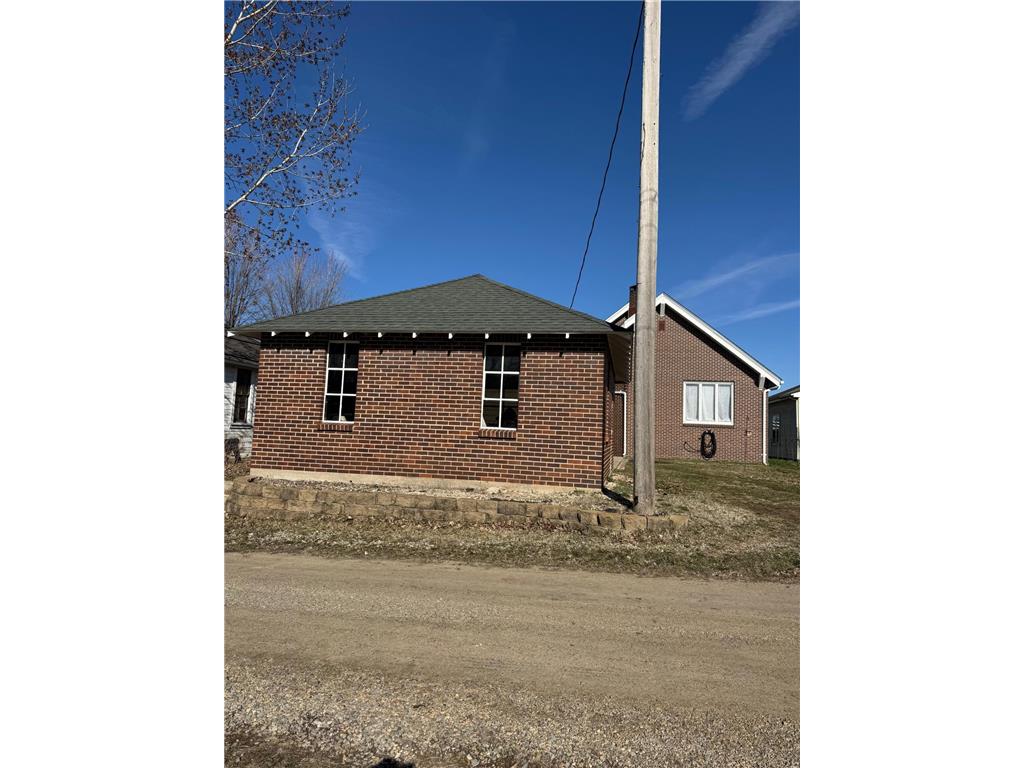 20 2nd Avenue SW Wells MN 56097 7048394 image3