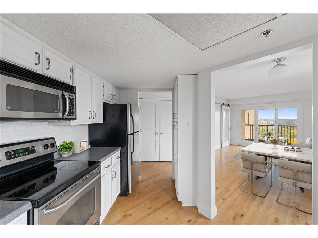 20 2nd Street NE #P1802 Minneapolis MN 55413 6788693 image1