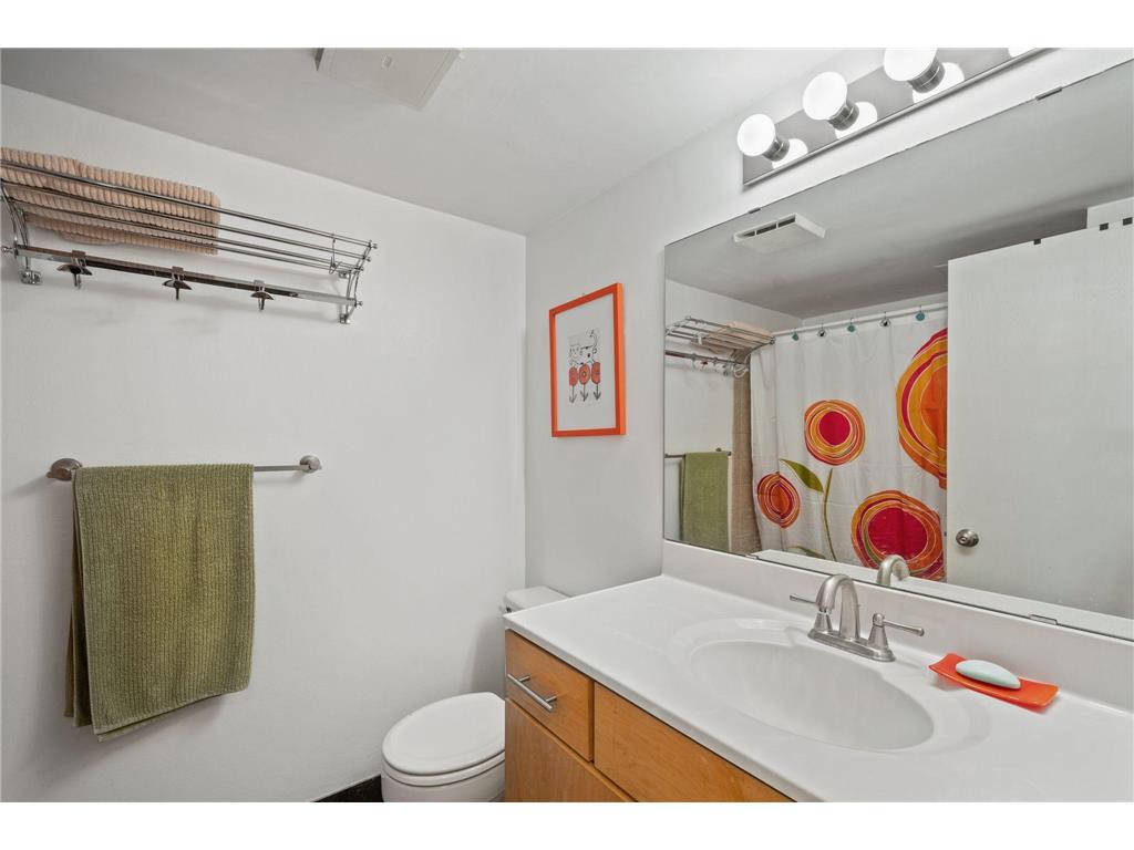 20 2nd Street NE #P2302 Minneapolis MN 55413 7022269 image11