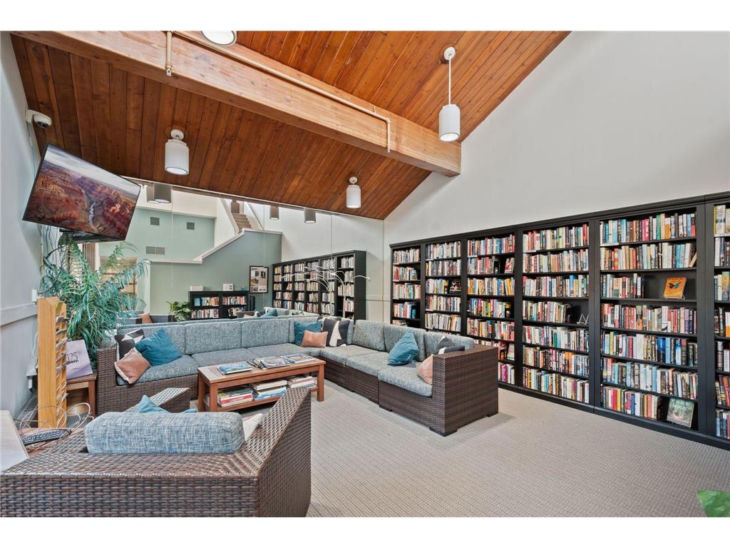 20 2nd Street NE #P2302 Minneapolis MN 55413 7022269 image27