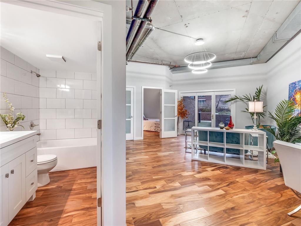 20 2nd Street NE #P402 Minneapolis MN 55413 7057744 image1