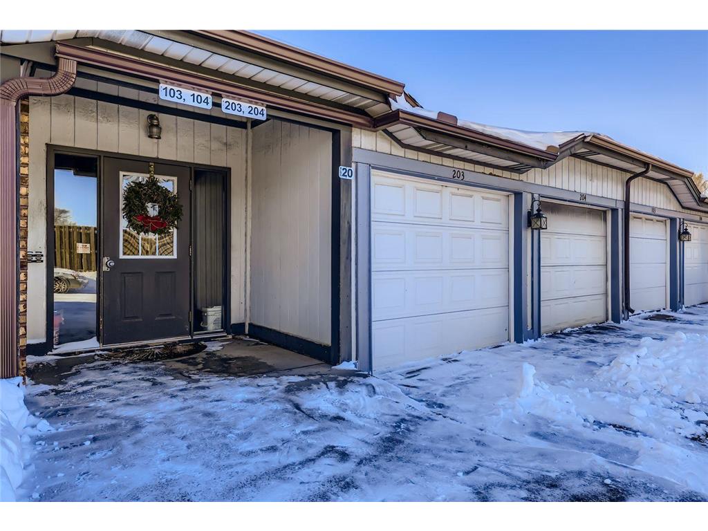 20 94th Circle NW #203NW Coon Rapids MN 55448 7003471 image1