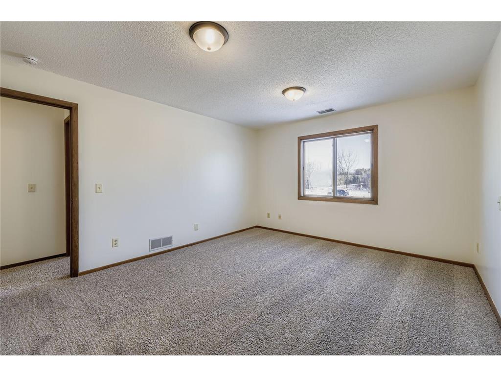 20 94th Circle NW #203NW Coon Rapids MN 55448 7003471 image12