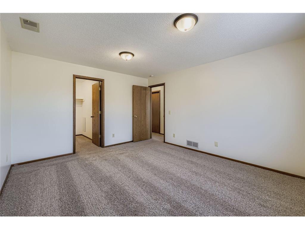 20 94th Circle NW #203NW Coon Rapids MN 55448 7003471 image13