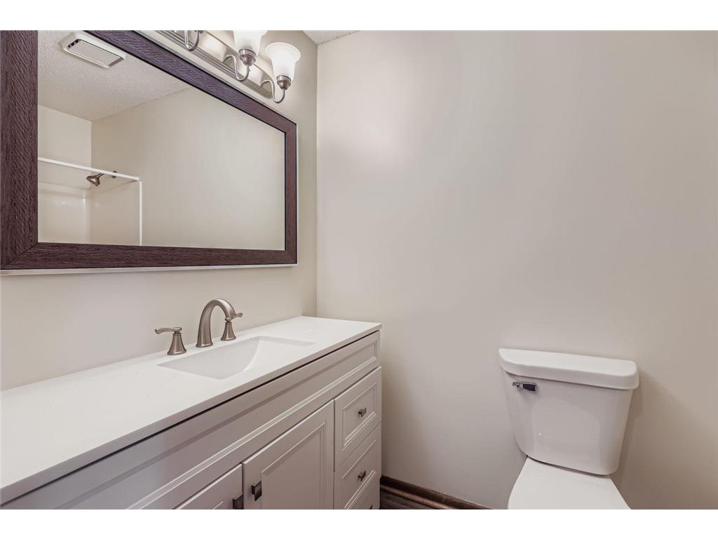 20 94th Circle NW #203NW Coon Rapids MN 55448 7003471 image14