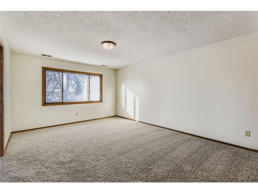 20 94th Circle NW #203NW Coon Rapids MN 55448 7003471 image4