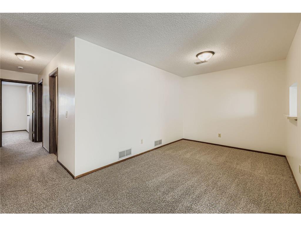 20 94th Circle NW #203NW Coon Rapids MN 55448 7003471 image8