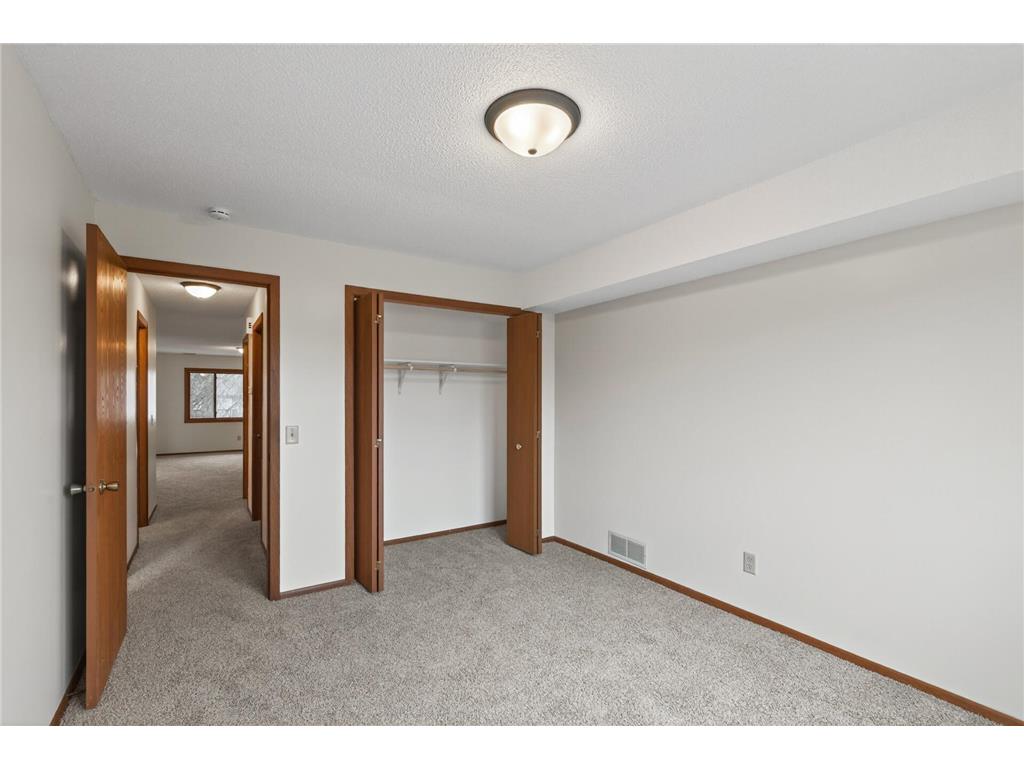 20 94th Circle NW #203NW Coon Rapids MN 55448 7057176 image9