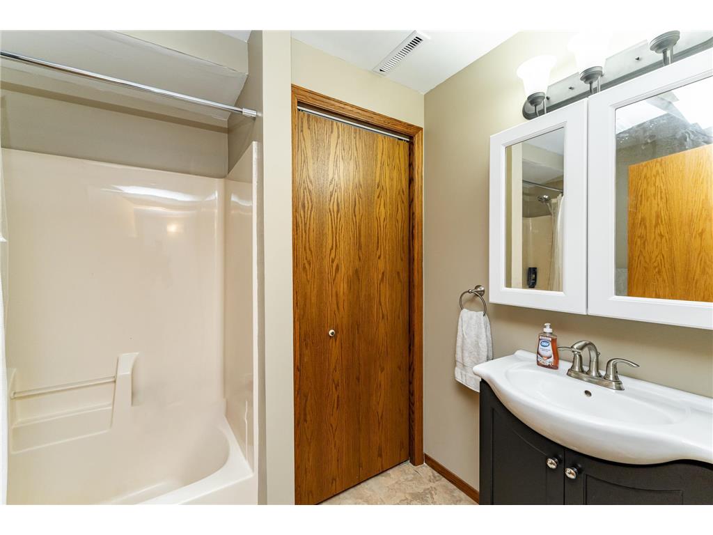 20 Amy Ln Mantorville MN 55955 6825843 image33