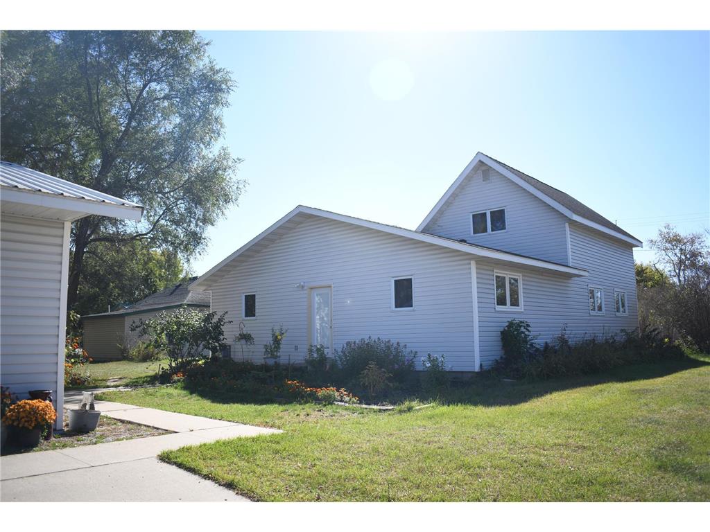 20 Elm Avenue NE Menahga MN 56464 7063930 image3