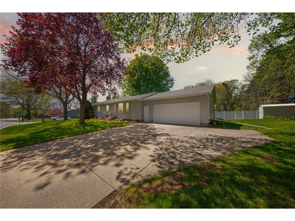 20 Mitchell Drive Faribault MN 55021 7074040 image1