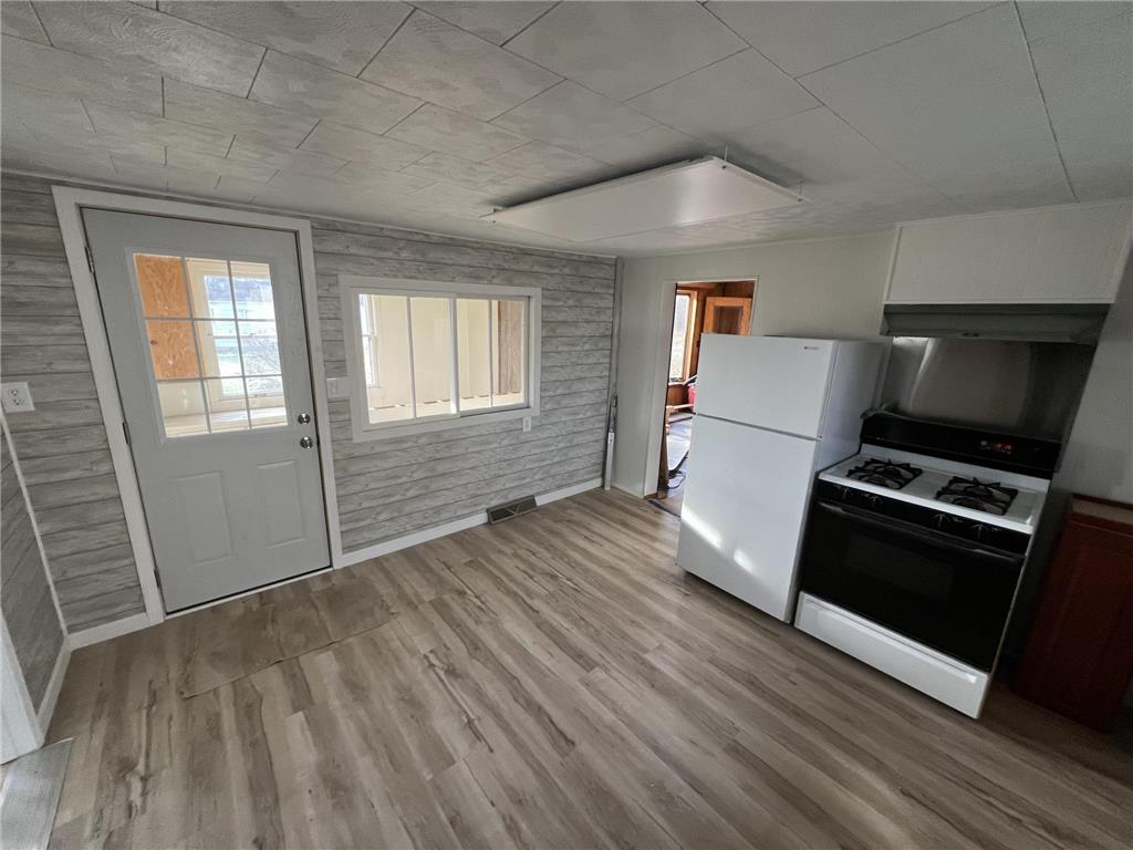 20 S Main Street Mcgregor MN 55760 7018349 image10