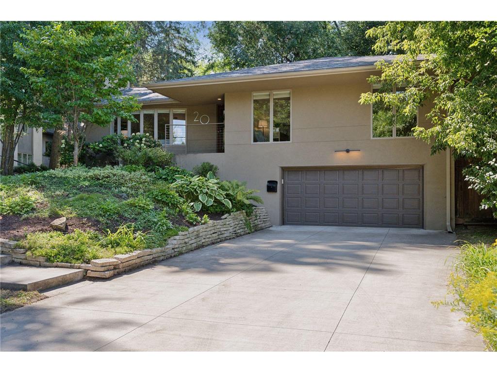 20 Vincent Avenue S Minneapolis MN 55405 6774105 image1