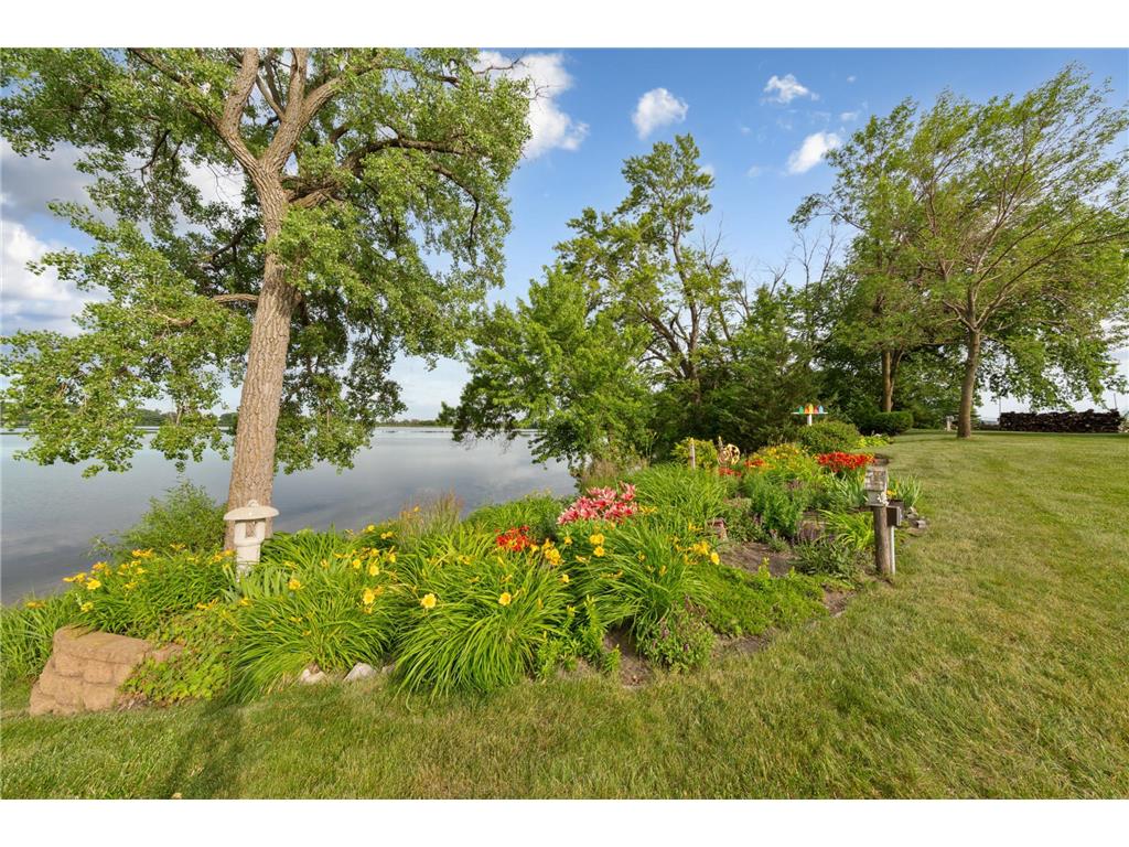 20 W Clear Lake Drive Lake Belt Twp MN 56121 - Clear Lake 7096942 image33