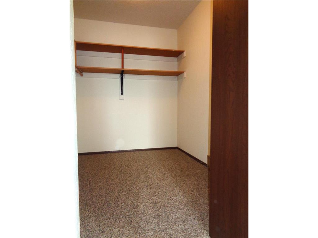 200 10th Avenue SE #C1 Fairfax MN 55332 6816517 image9