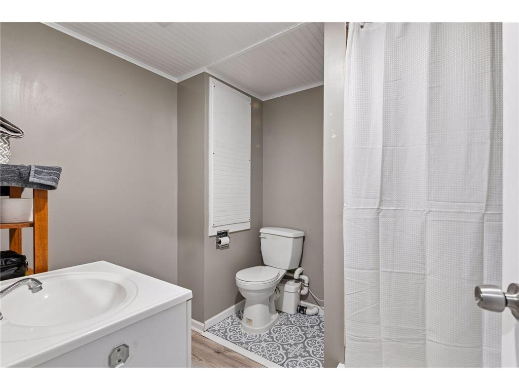 200 17th Avenue N Hopkins MN 55343 7071520 image33