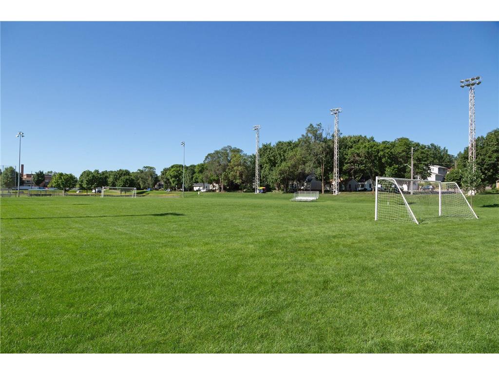 200 17th Avenue N Hopkins MN 55343 7071520 image52