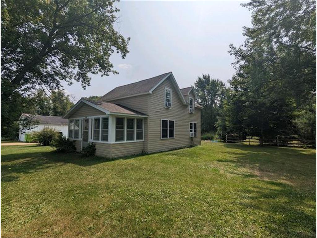 200 1st Avenue E Clear Lake Twp WI 54005 6405002 image1