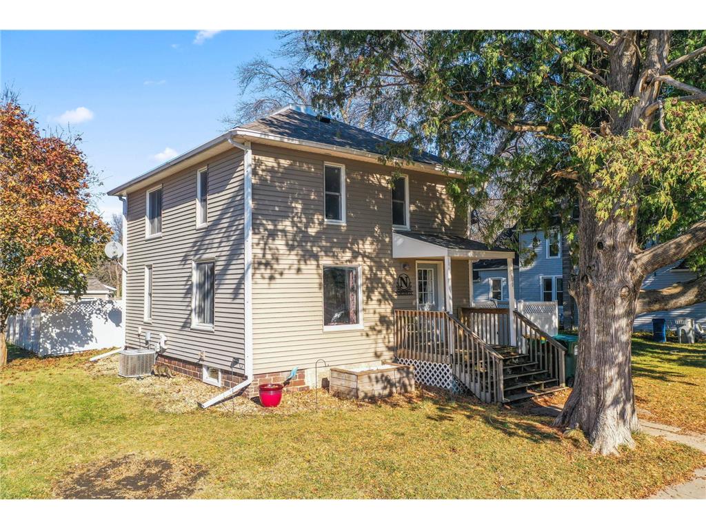 200 1st Street NE Hayfield MN 55940 6629272 image1