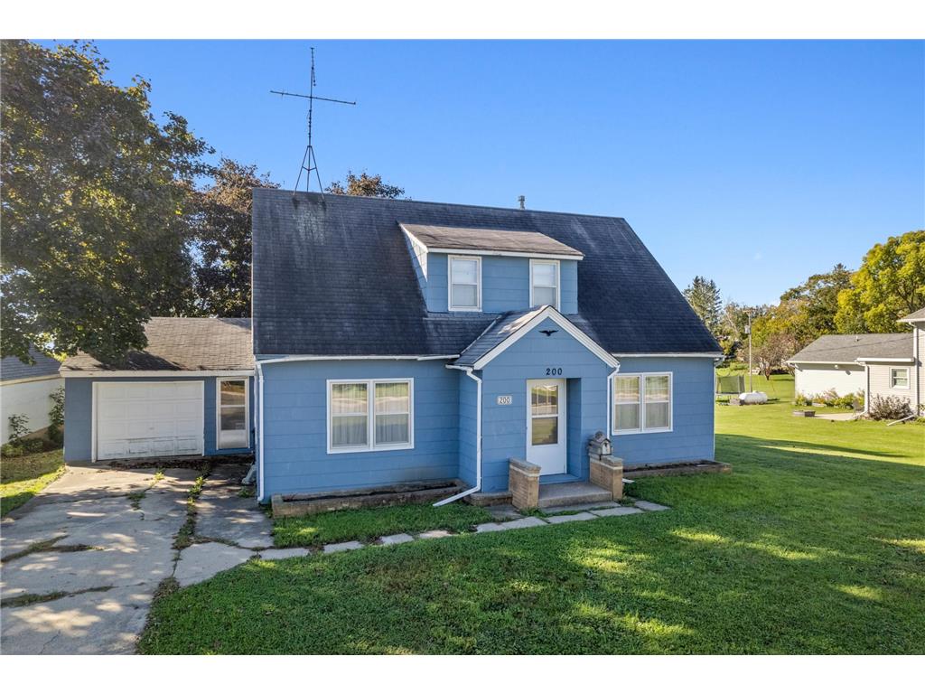 200 1st Street SE Eitzen MN 55931 6799716 image1