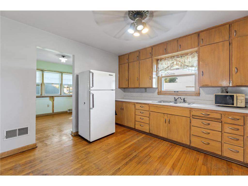 200 1st Street SE Eitzen MN 55931 6799716 image7