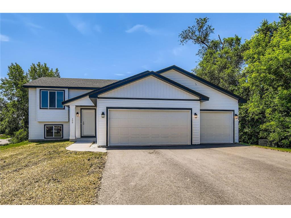 200 94th Avenue NW Coon Rapids MN 55433 6742600 image1