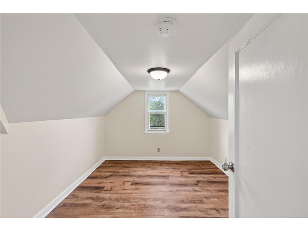 200 Belvidere Street E Saint Paul MN 55107 7059218 image18