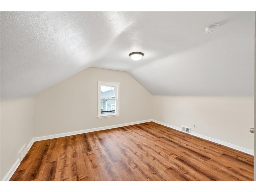 200 Belvidere Street E Saint Paul MN 55107 7059218 image19