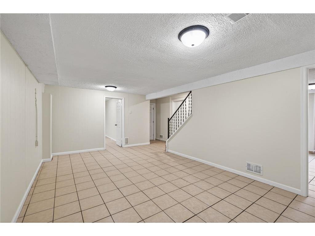 200 Belvidere Street E Saint Paul MN 55107 7059218 image23