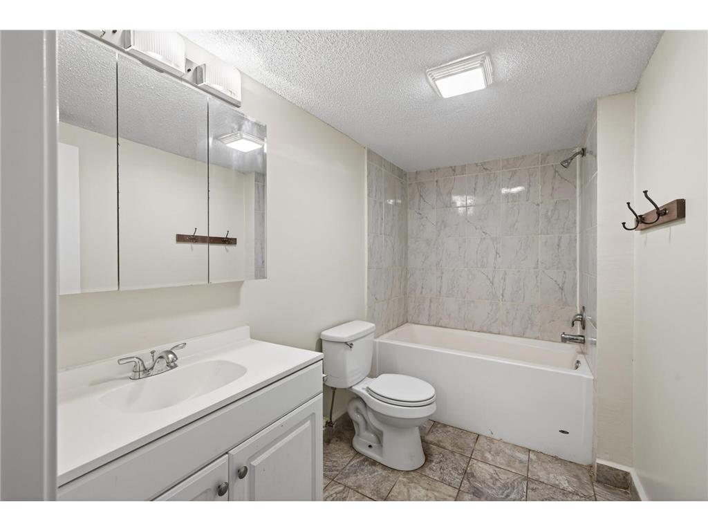 200 Belvidere Street E Saint Paul MN 55107 7059218 image26
