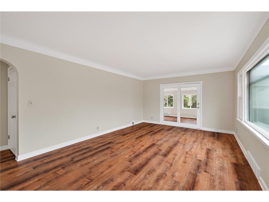200 Belvidere Street E Saint Paul MN 55107 7059218 image4