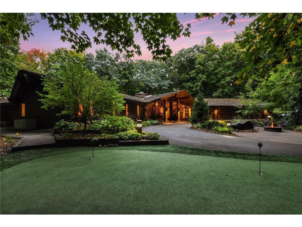 200 Black Oaks Lane Plymouth MN 55391 6442400 image1