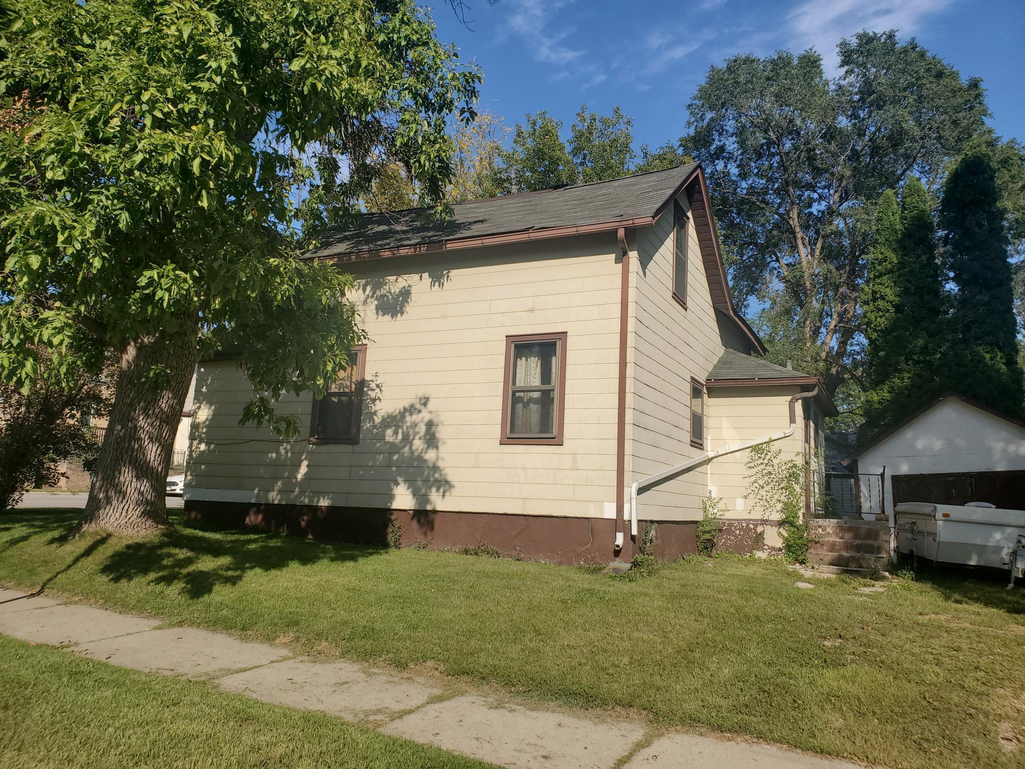 200 Boulevard Avenue NE, Montgomery, MN 56069 MLS 5672132 Edina Realty