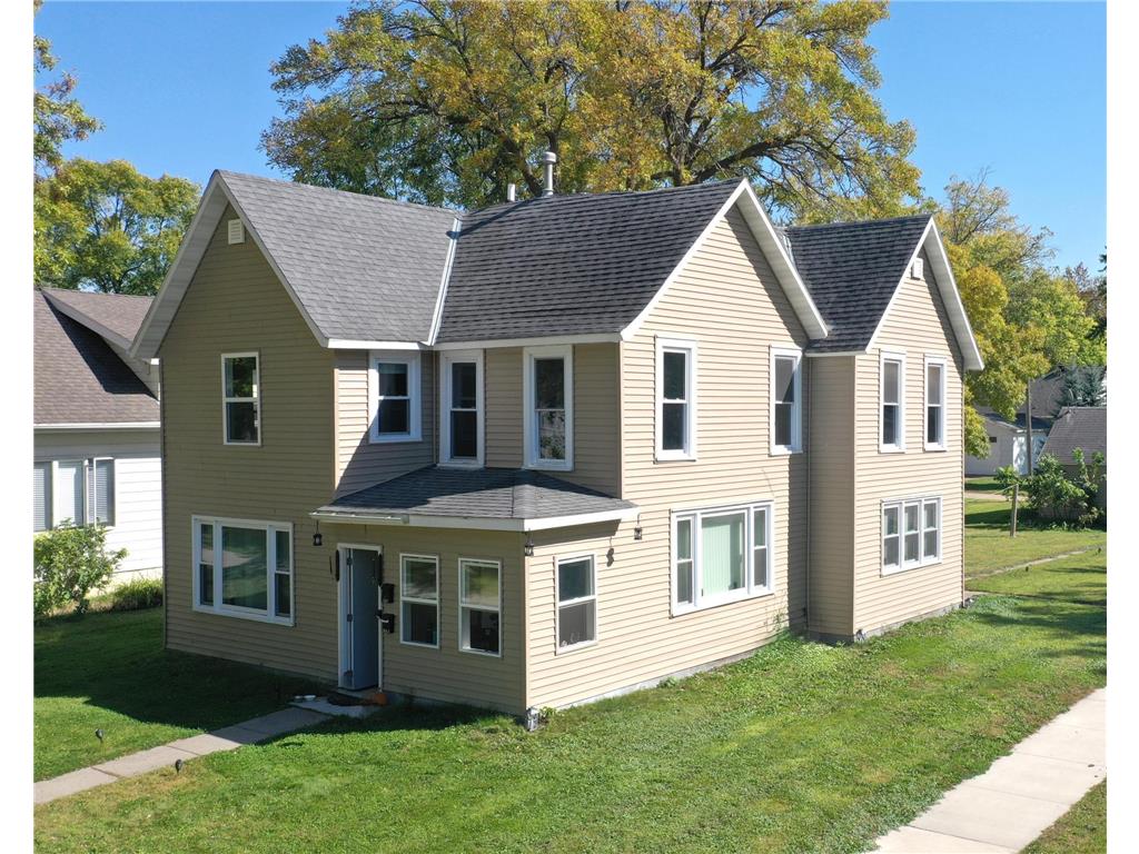 200 E 1st Street Morris MN 56267 6790687 image1