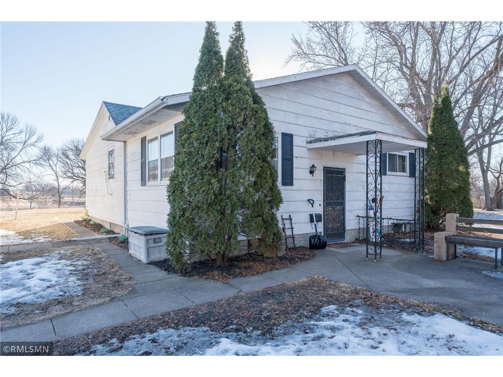 200 E North Street Janesville MN 56048 7019384 image19