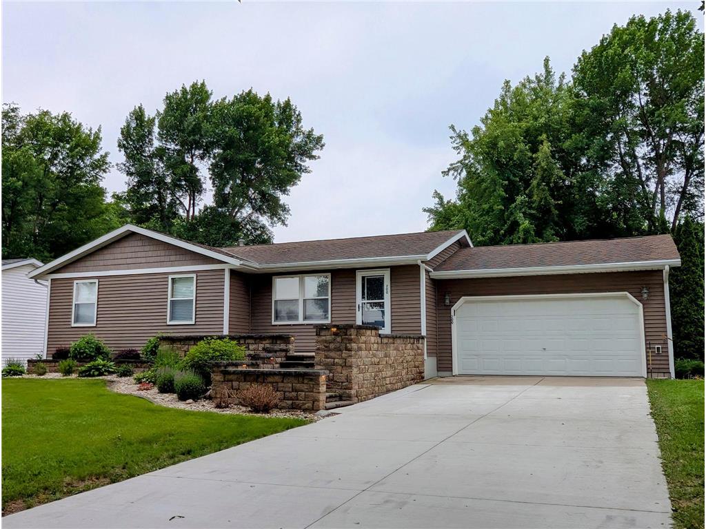 200 E Saratoga Street Marshall MN 56258 6738303 image1