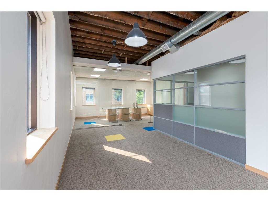 200 E Walnut Street Mankato MN 56001 6766682 image14