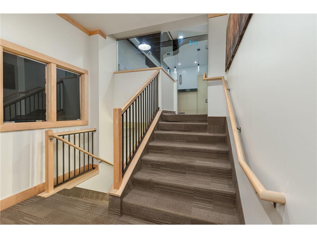 200 E Walnut Street Mankato MN 56001 6766682 image2