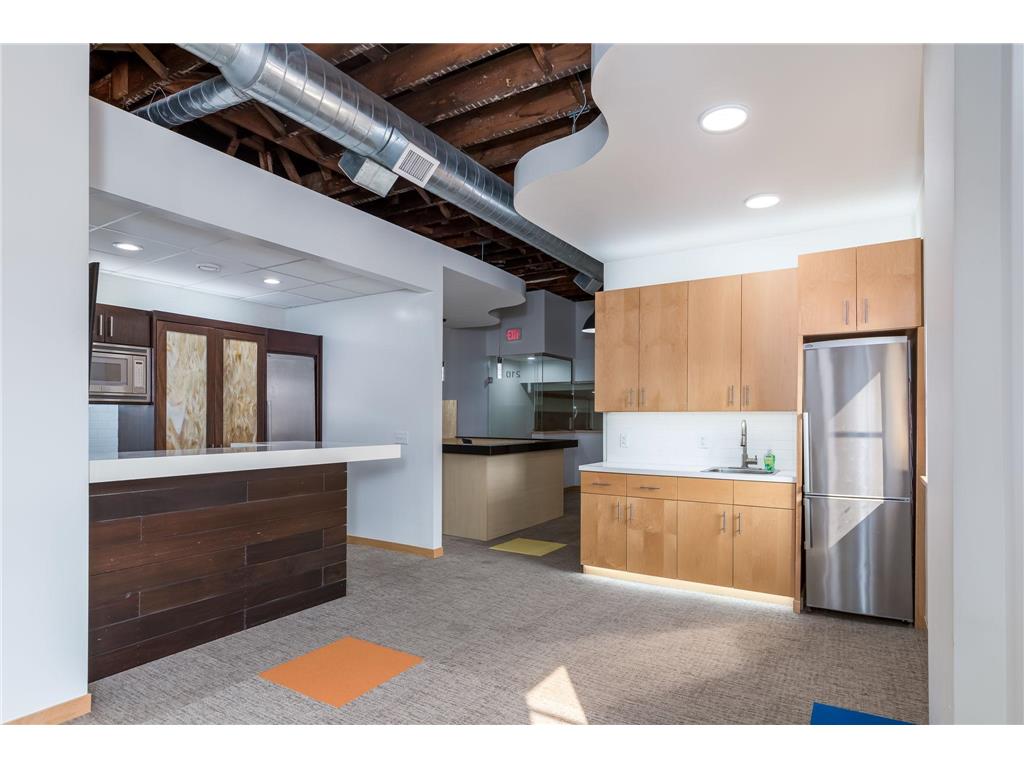 200 E Walnut Street Mankato MN 56001 6766682 image6