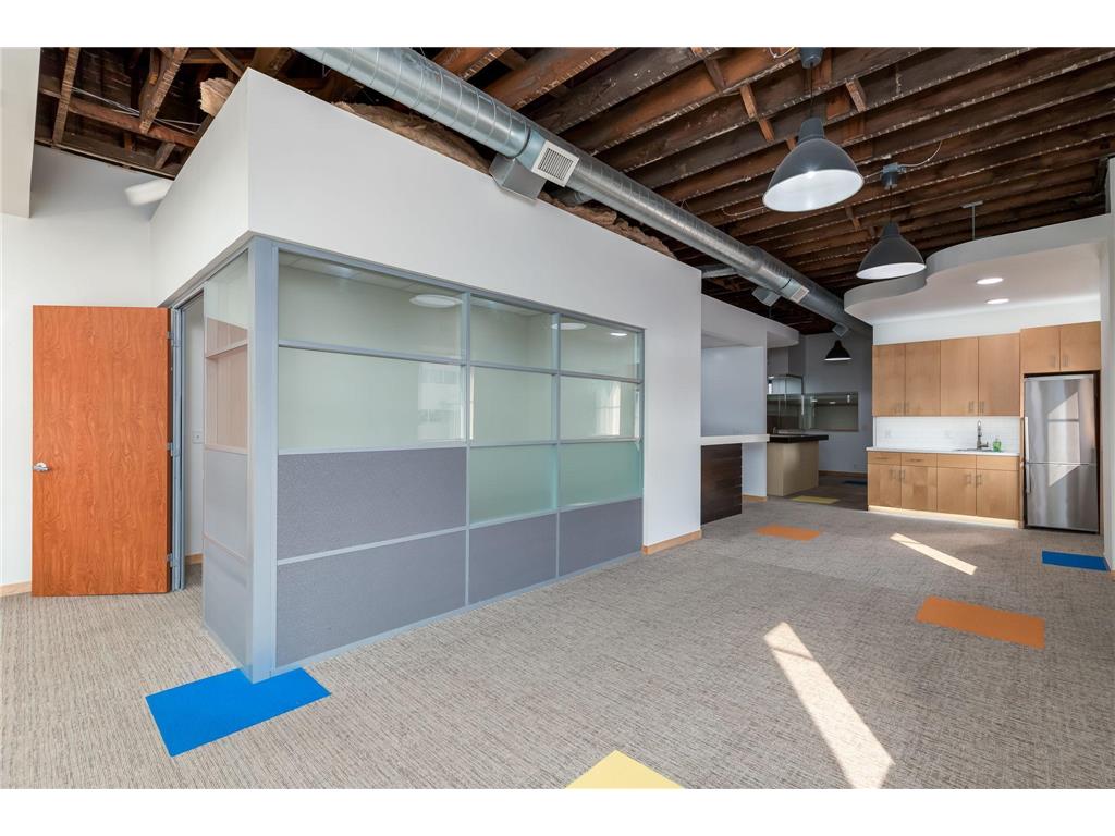 200 E Walnut Street Mankato MN 56001 6766682 image8