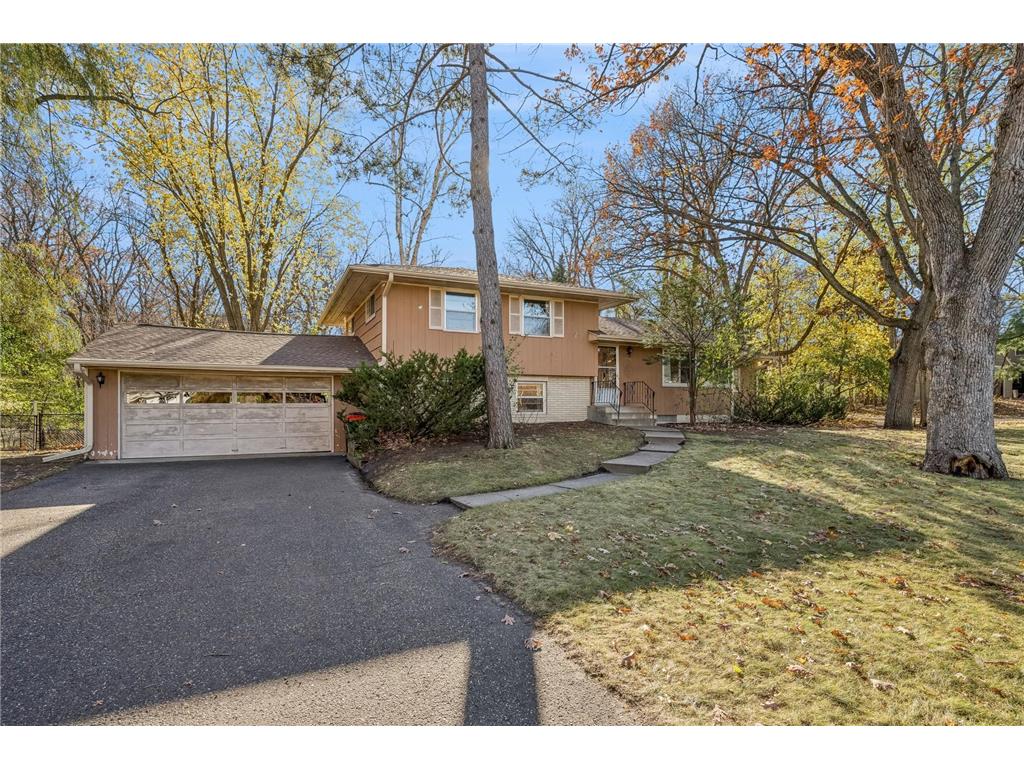 200 Juniper Street Mahtomedi MN 55115 6645358 image1