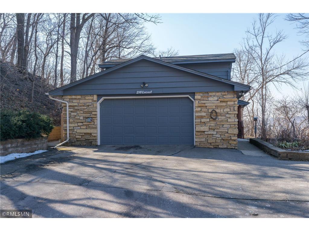 200 Locust Street Mankato MN 56001 6497231 image1