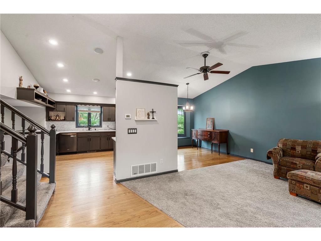 200 Meadow Drive Loretto MN 55357 7000167 image5