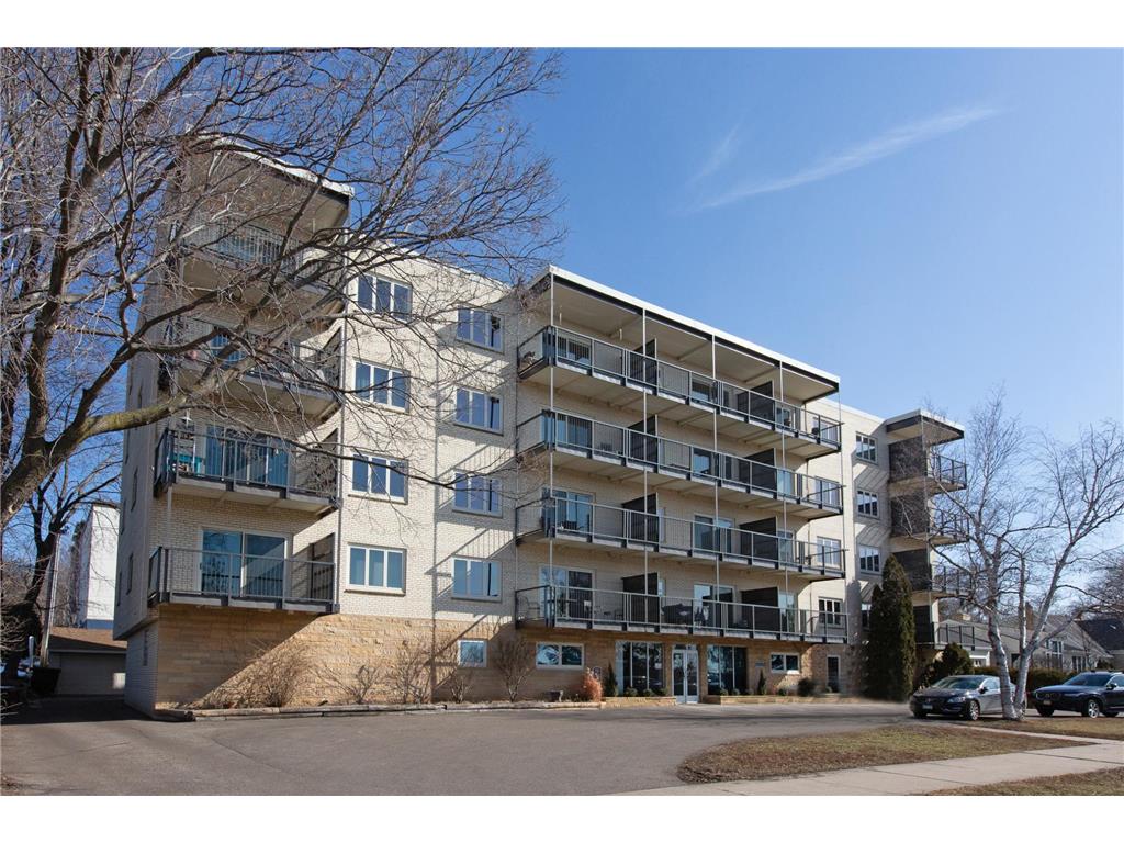 200 Mississippi River Boulevard N #4E Saint Paul MN 55104 - Mississippi 6490337 image1