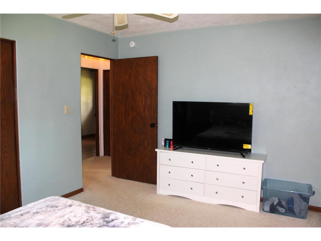 200 N Adams Street Elkton MN 55933 7083298 image26