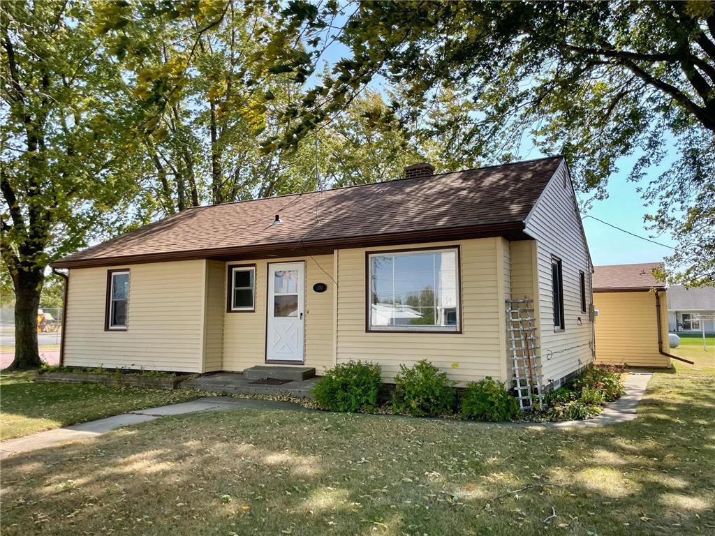 200 Ochre Street W Comfrey MN 56019 6612875 image1