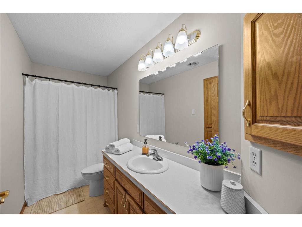 200 Rosewood Avenue NW Isanti MN 55040 7085470 image16