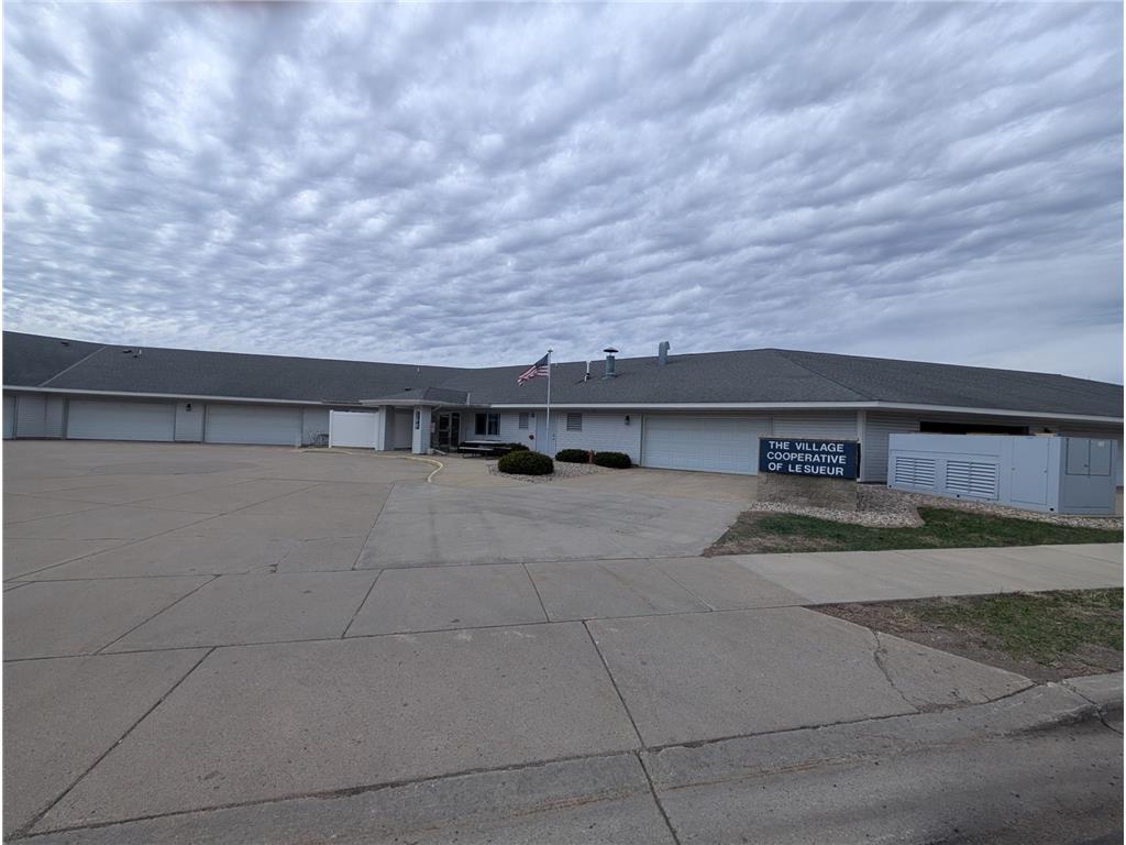 200 S 3rd Street #206 Le Sueur MN 56058 7057289 image1