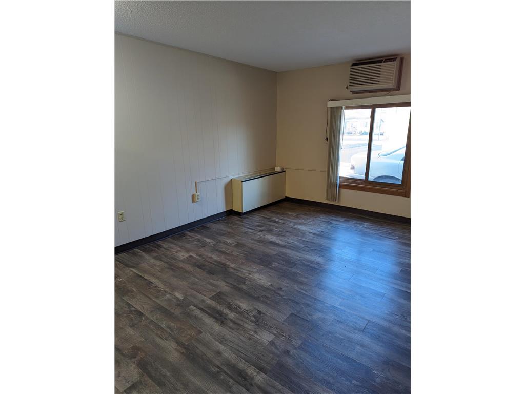 200 S 4th Street #21 Marshall MN 56258 7053012 image6